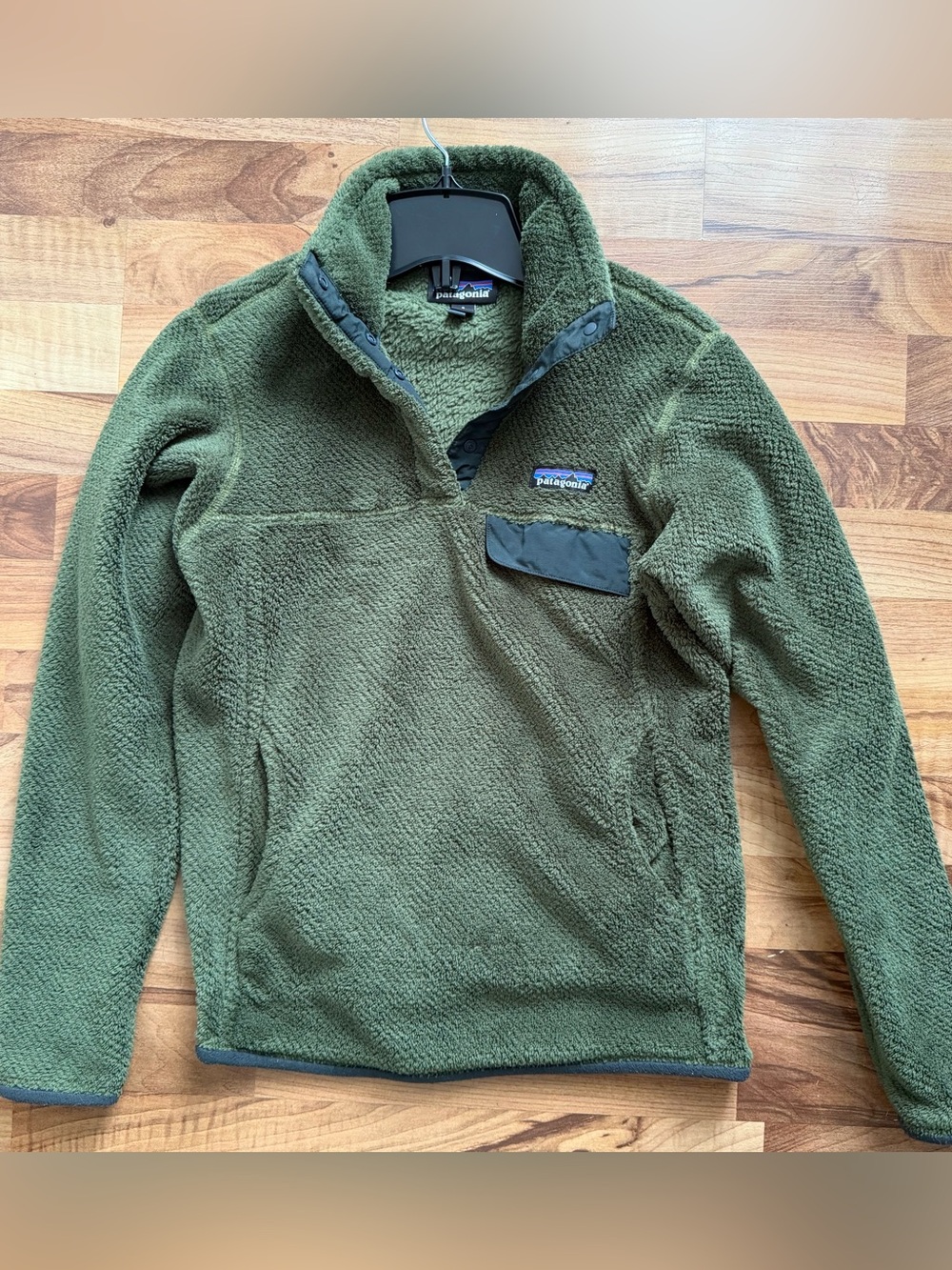 Patagonia Women's Olive Green Zip-Up Retro Fleece Pullover